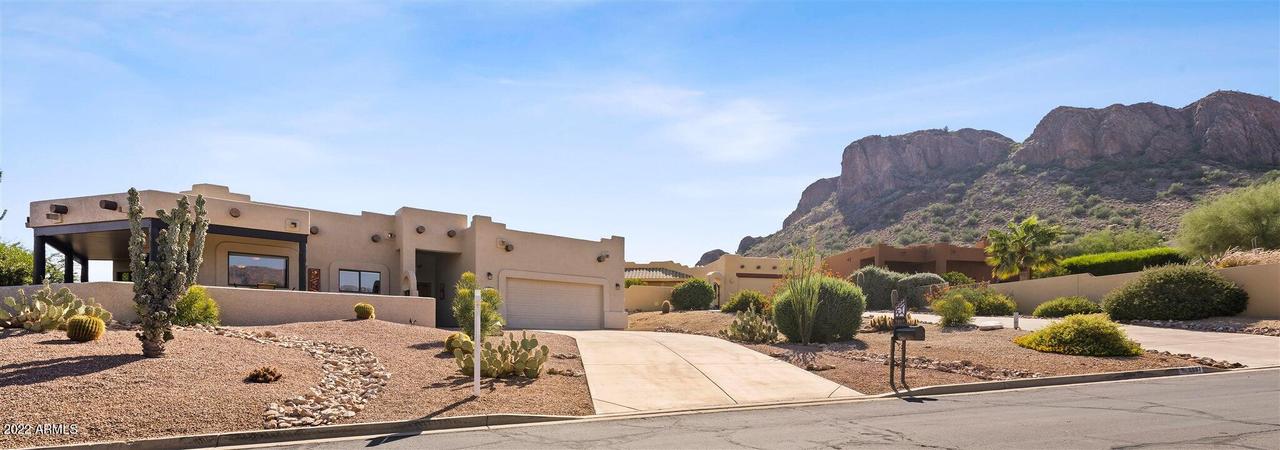 9907 E No Luck Way, Gold Canyon, AZ 85118