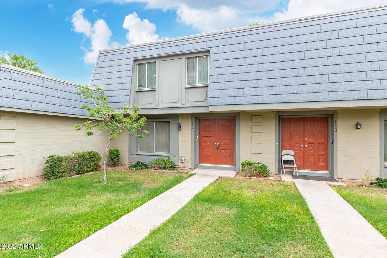 2046 W Elm St., Phoenix, AZ 85015
