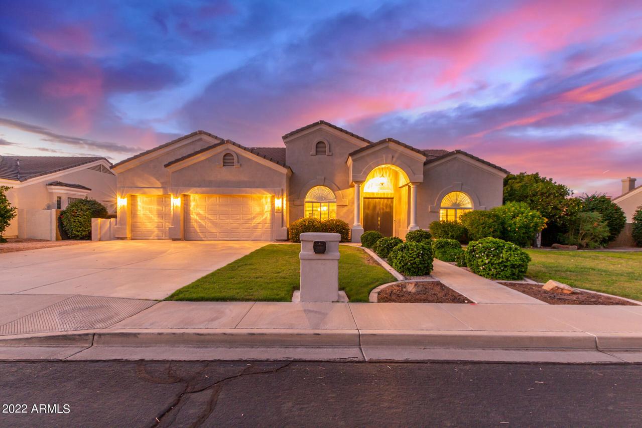2140 E Mallory St., Mesa, AZ 85213