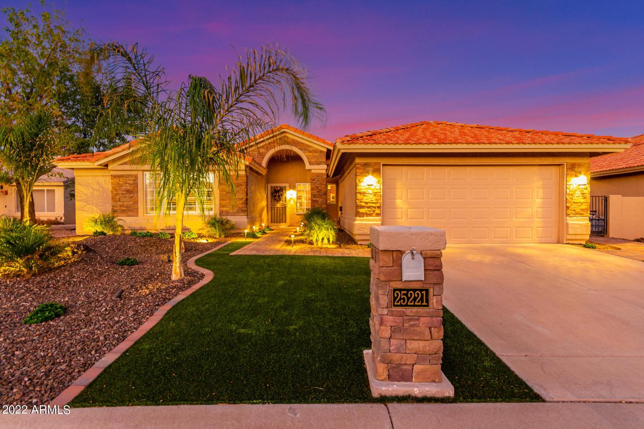 25221 S Flame Tree Dr., Sun Lakes, AZ 85248