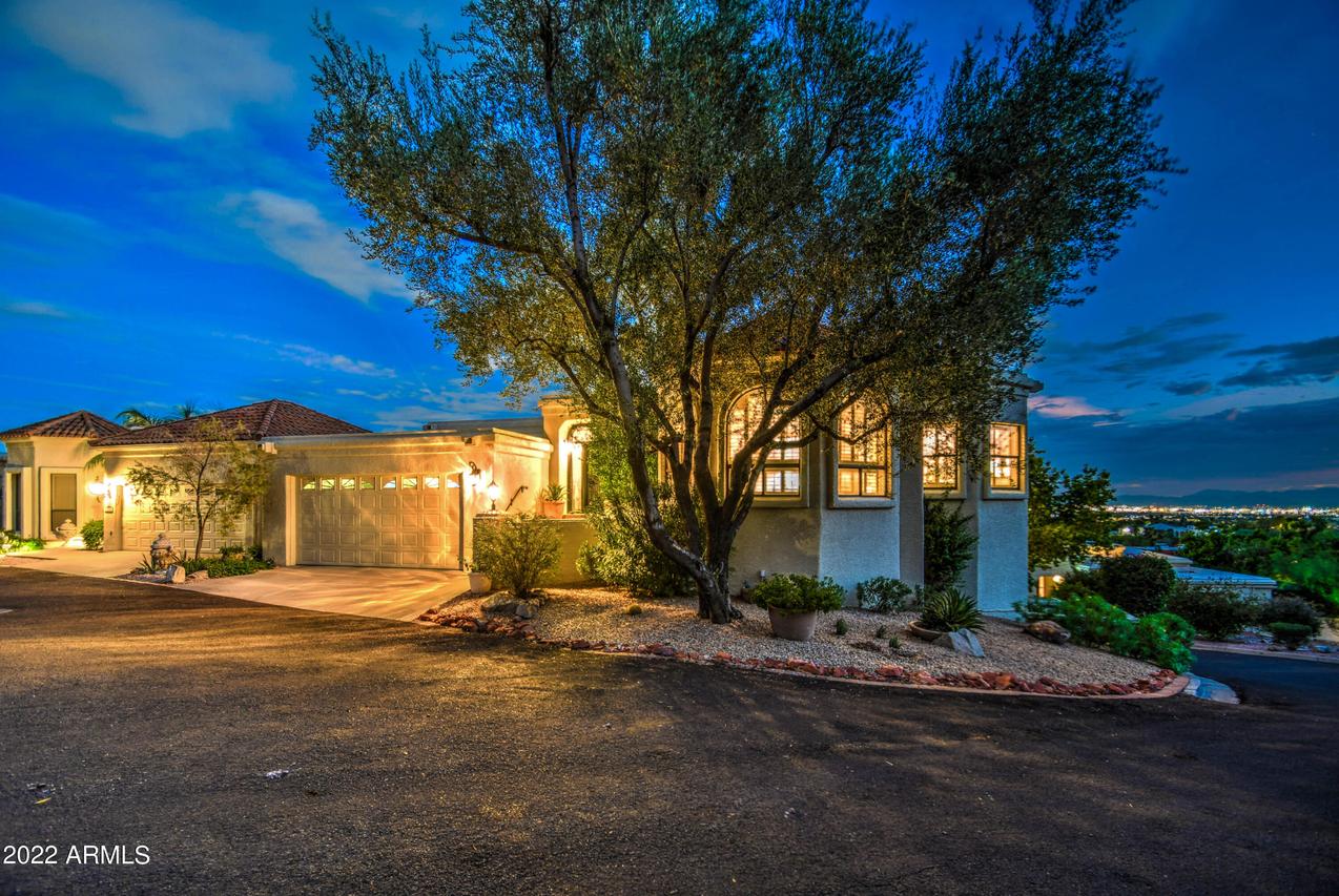 3800 E Lincoln Dr. #3, Phoenix, AZ 85018