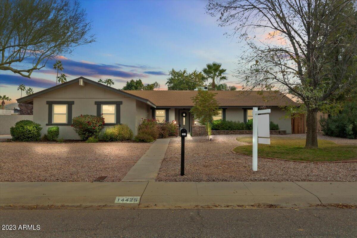 14425 N 5th St., Phoenix, AZ 85022