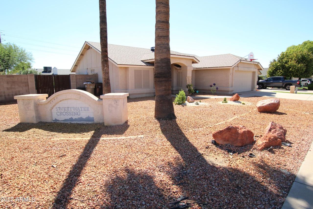 8311 W Dreyfus Dr., Peoria, AZ 85381