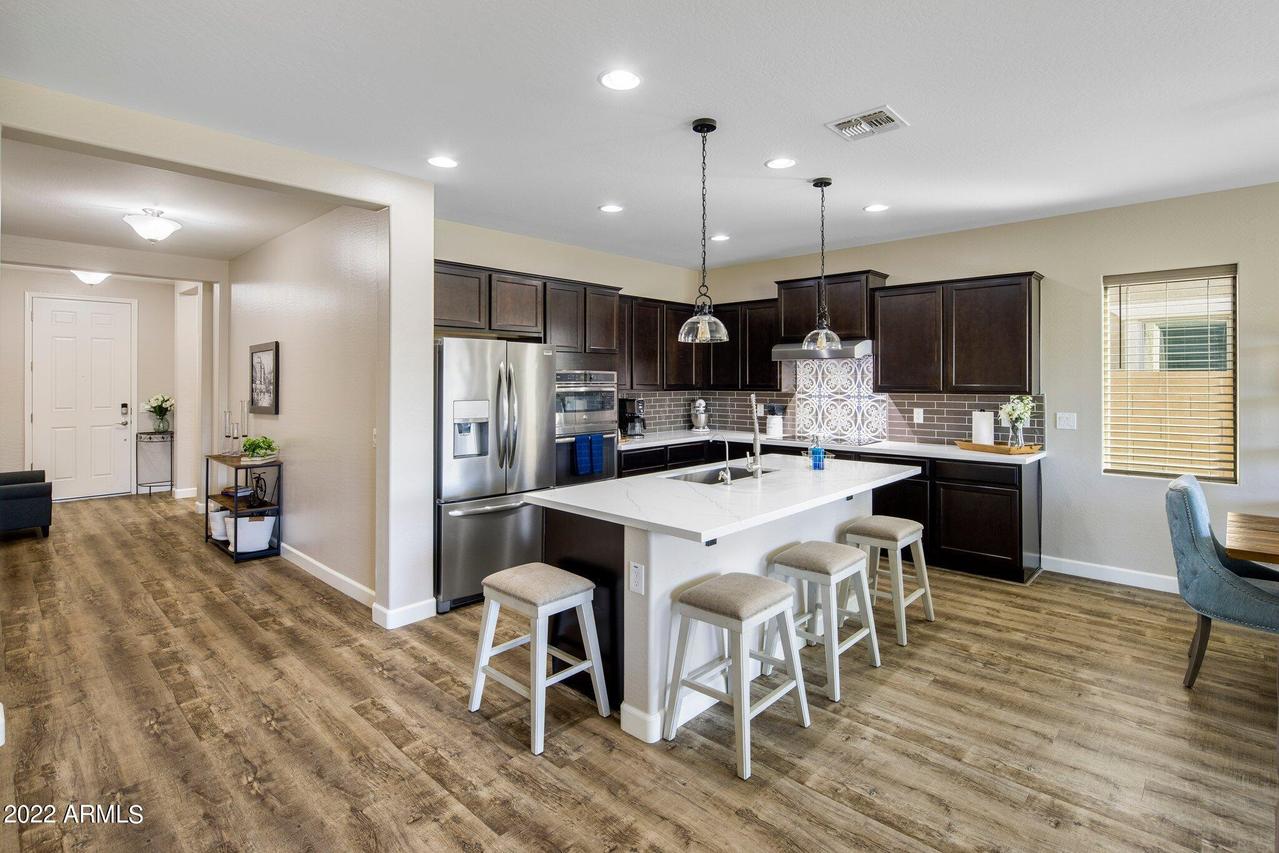 519 E Castle Rock Rd., San Tan Valley, AZ 85143