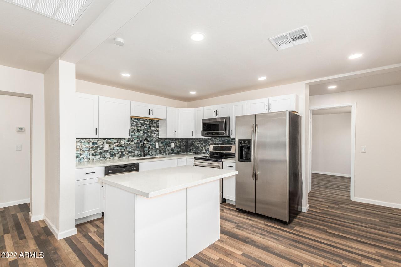 8035 E 4th Ave., Mesa, AZ 85208