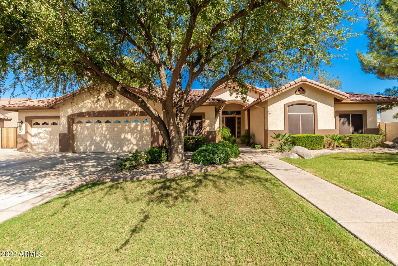568 E Constitution Dr., Gilbert, AZ 85296