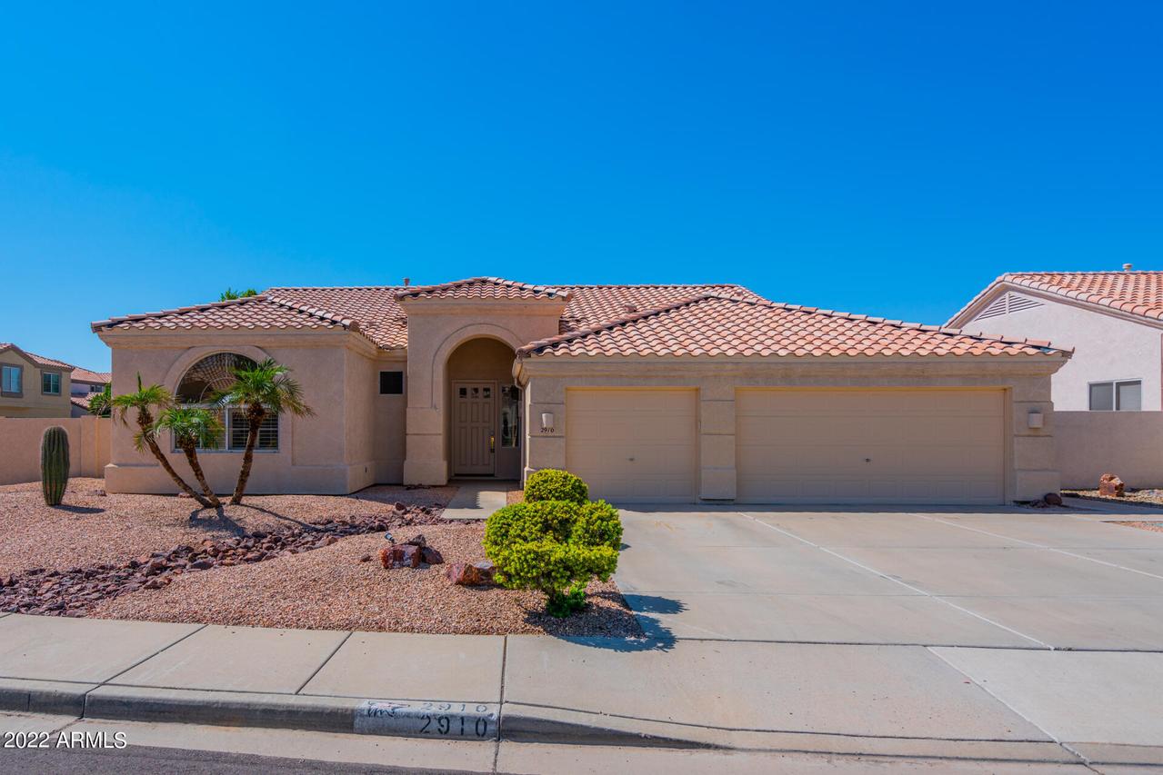 2910 N 111th Dr., Avondale, AZ 85392