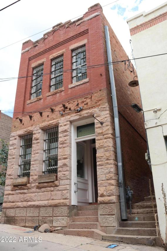 9 Ok St., Bisbee, AZ 85603