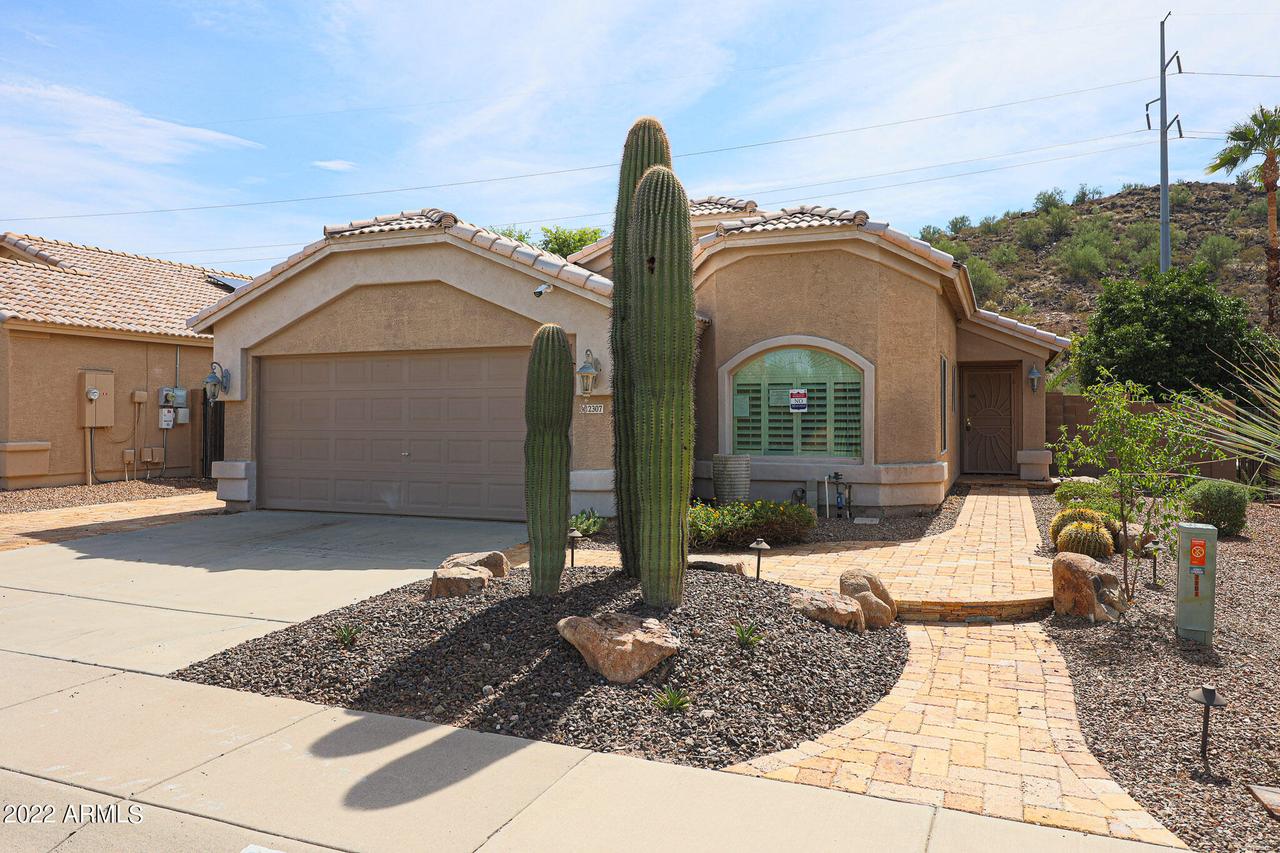 2307 E Electra Ln., Phoenix, AZ 85024