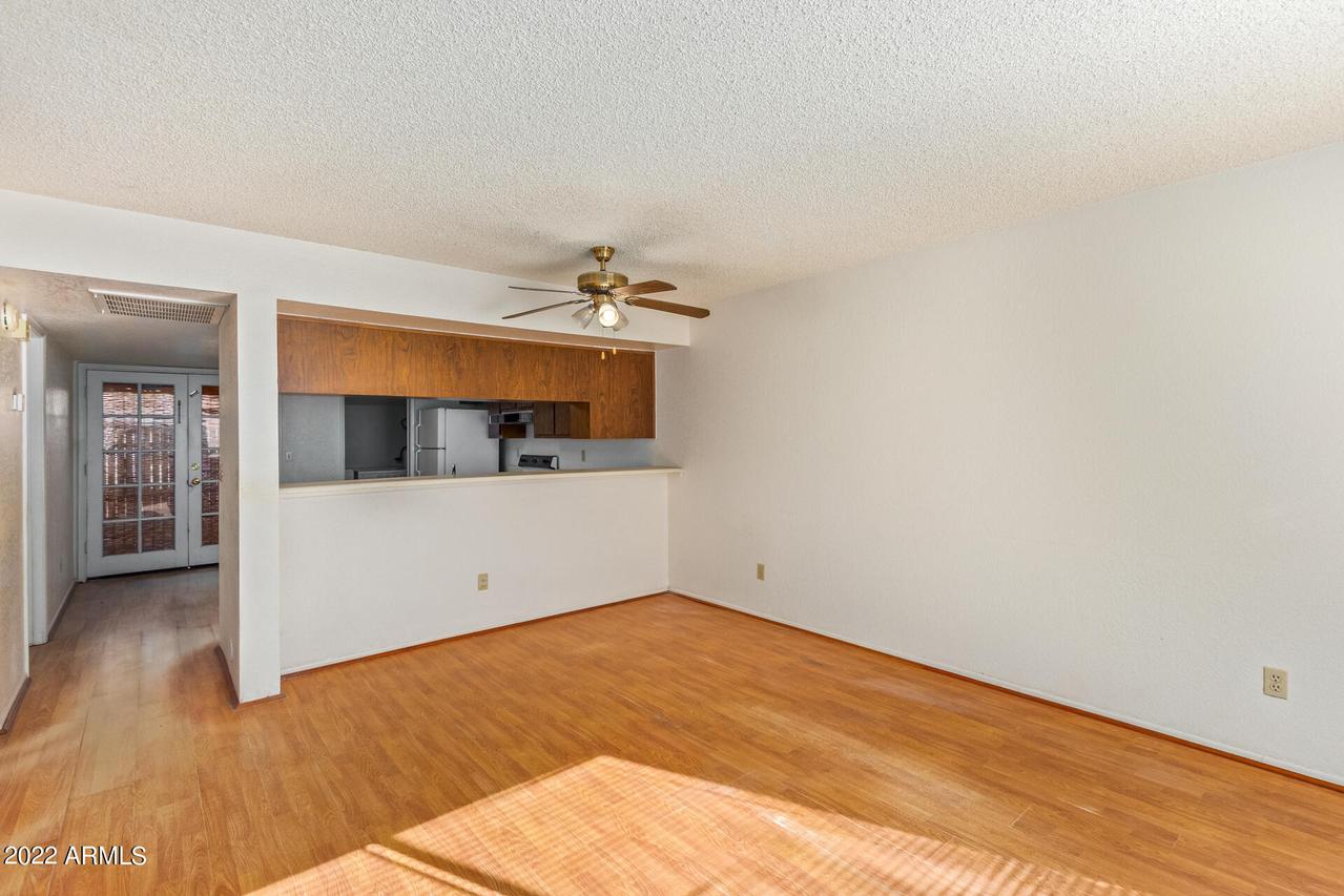 2802 E Beck Ln. #3, Phoenix, AZ 85032