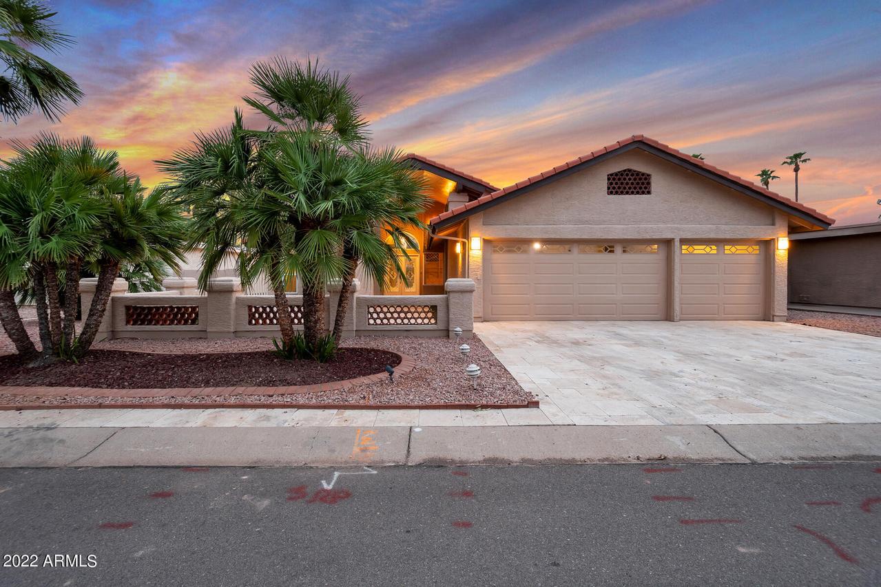 25602 S Ribbonwood Dr., Sun Lakes, AZ 85248