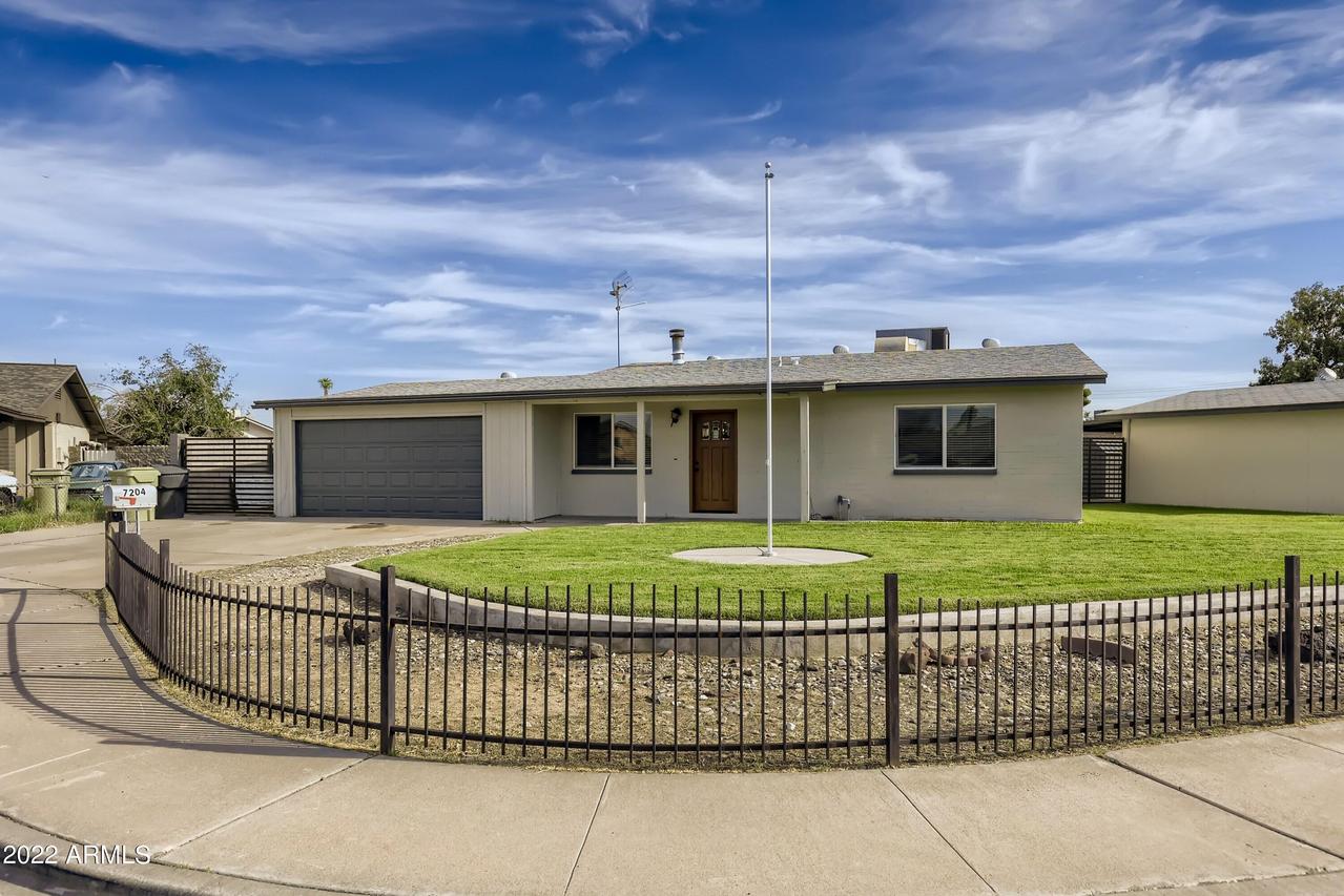 7204 W San Juan Ave., Glendale, AZ 85303