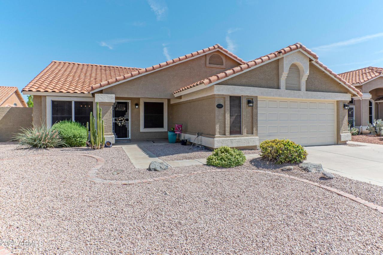 15423 S 24th St., Phoenix, AZ 85048
