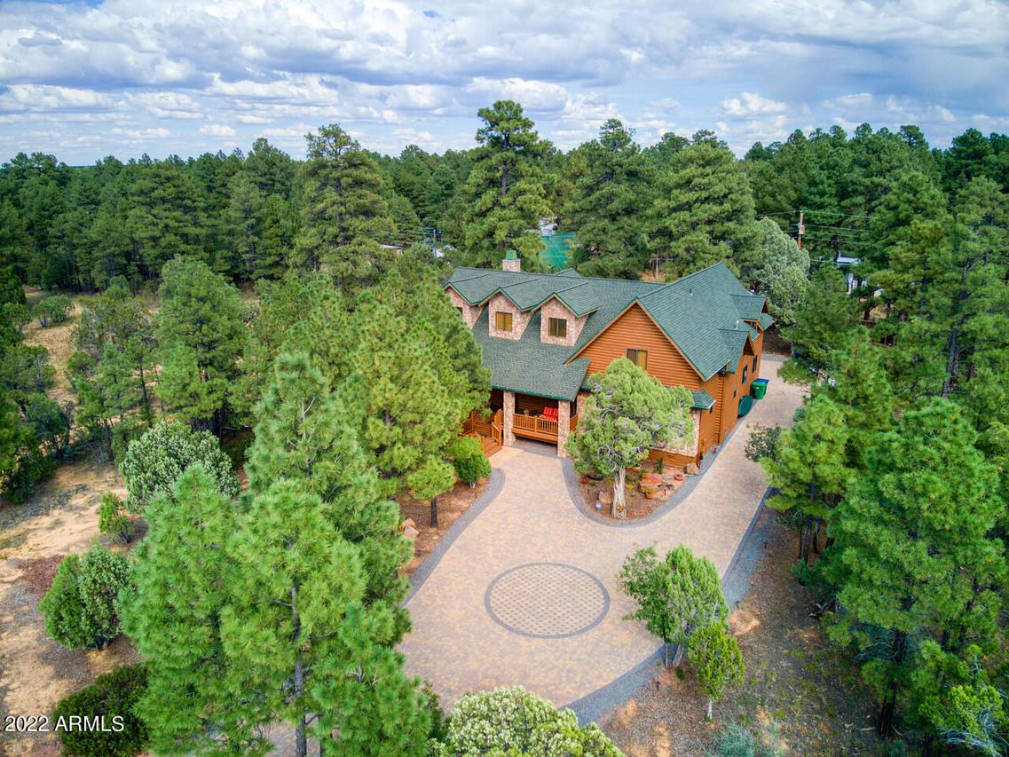 4550 W Hawthorn Rd., Show Low, AZ 85901