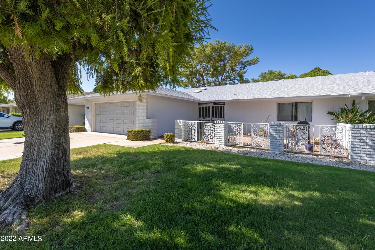 18026 N 99th Dr. Dr., Sun City, AZ 85373