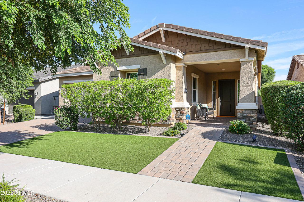 4709 N 206th Ln., Buckeye, AZ 85396
