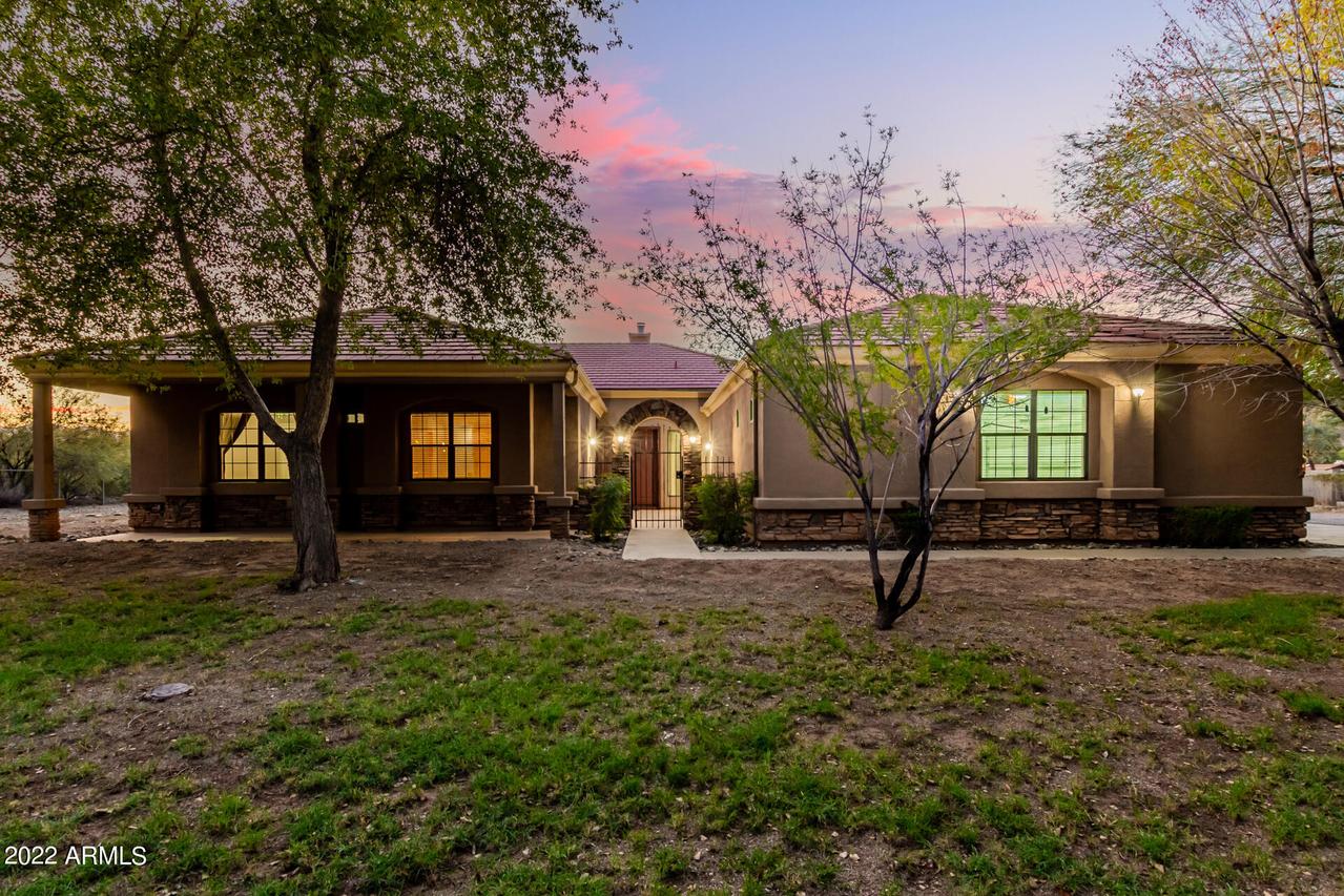 11810 S 43rd Ave., Laveen, AZ 85339