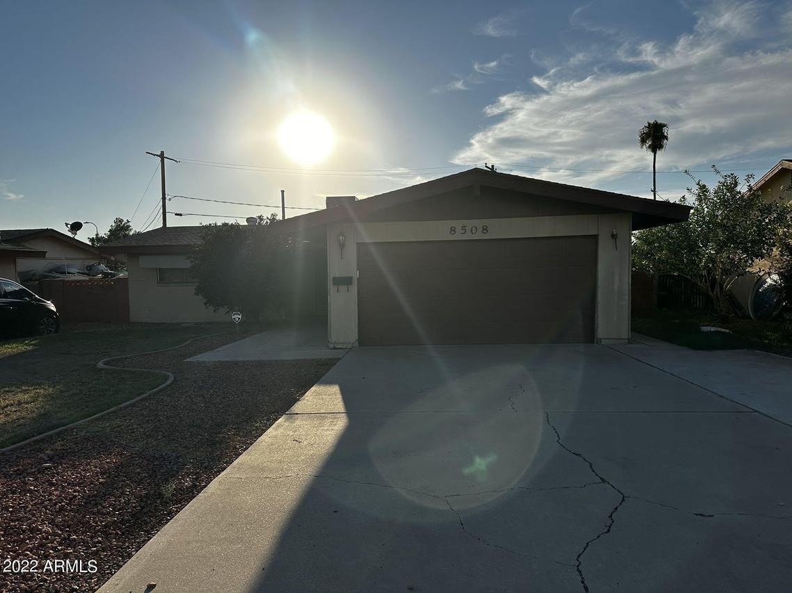 8508 N 37th Ave., Phoenix, AZ 85051