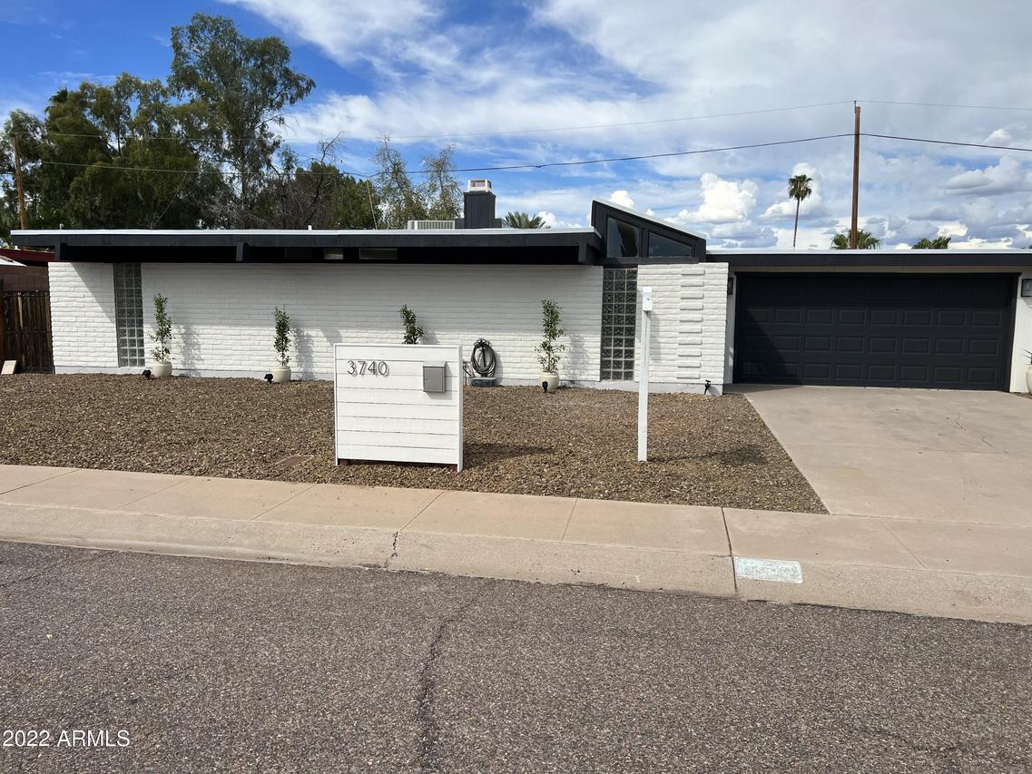 3740 E Sunnyside Dr., Phoenix, AZ 85028