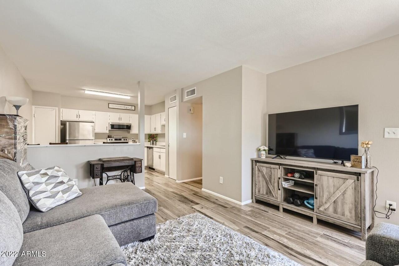 720 S Dobson Rd. #109, Mesa, AZ 85202