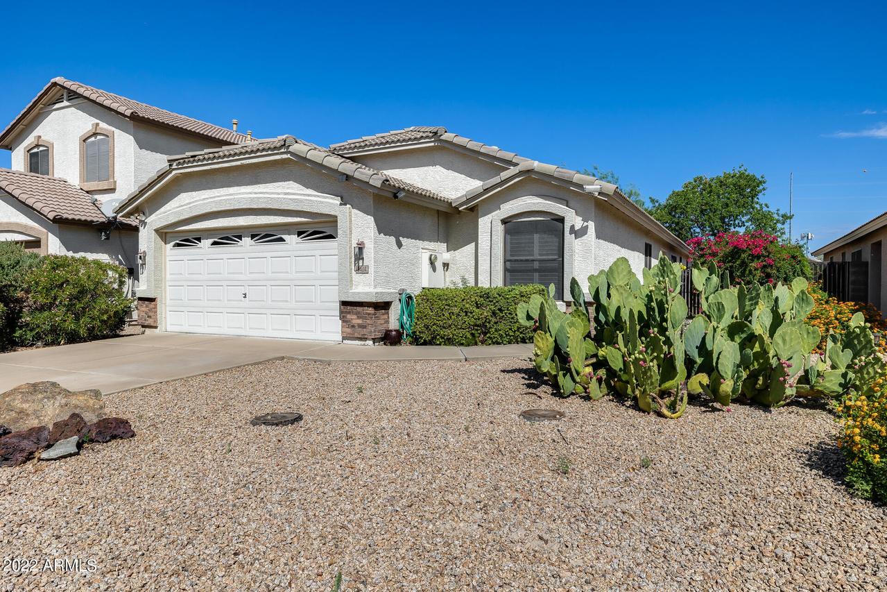 3424 E Wahalla Ln., Phoenix, AZ 85050