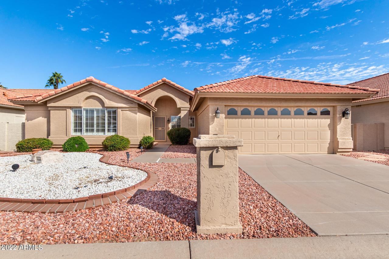 10612 E Halley Dr., Sun Lakes, AZ 85248