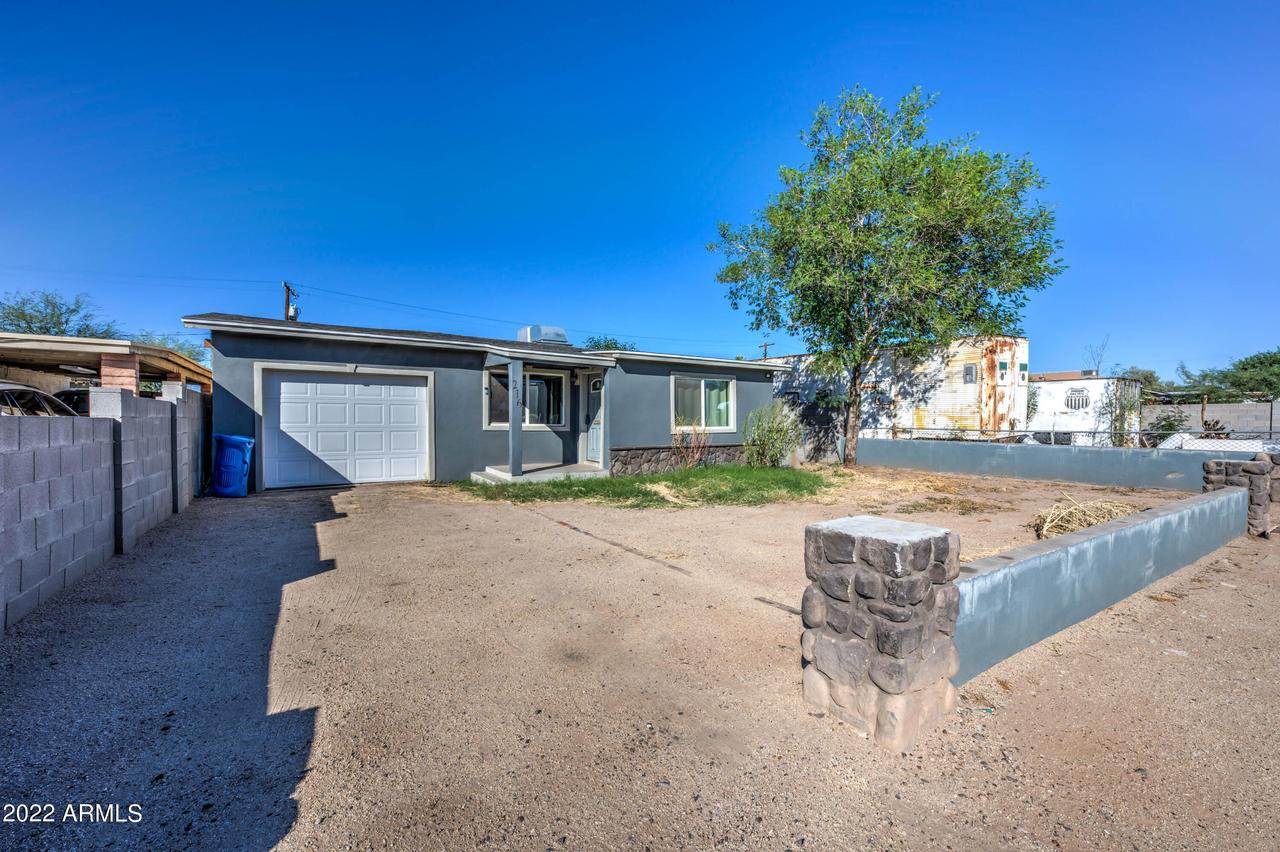 216 E Raymond St., Phoenix, AZ 85040