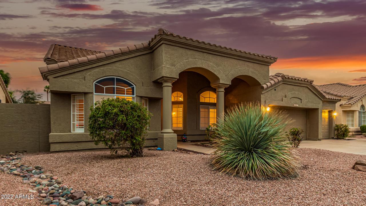 5881 W Robinson Way, Chandler, AZ 85226