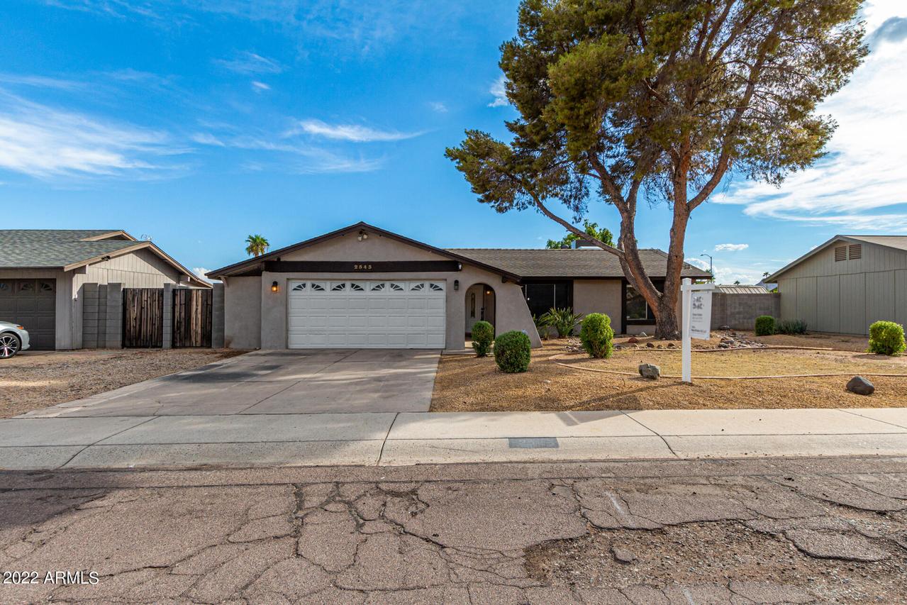 2543 E Libby St., Phoenix, AZ 85032