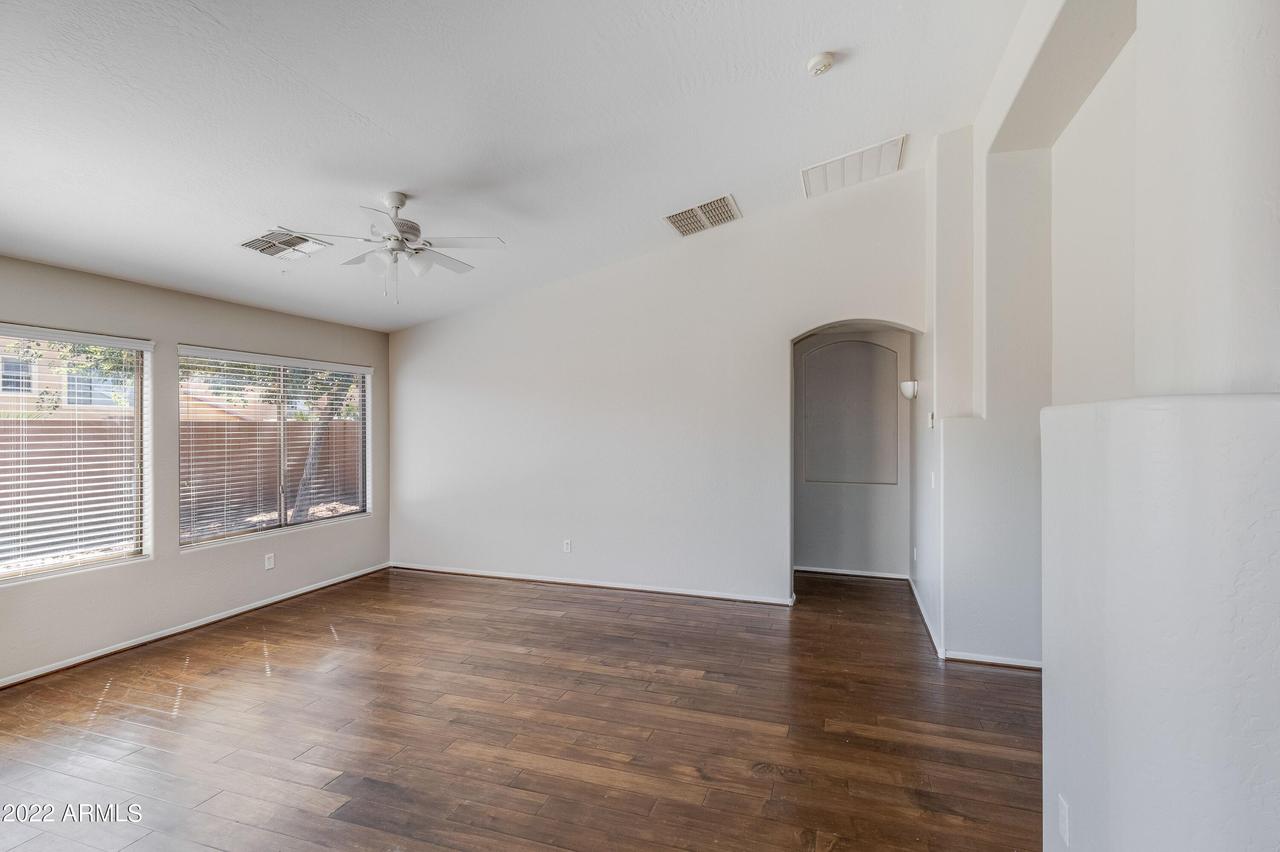 25805 W Elizabeth Ave., Buckeye, AZ 85326