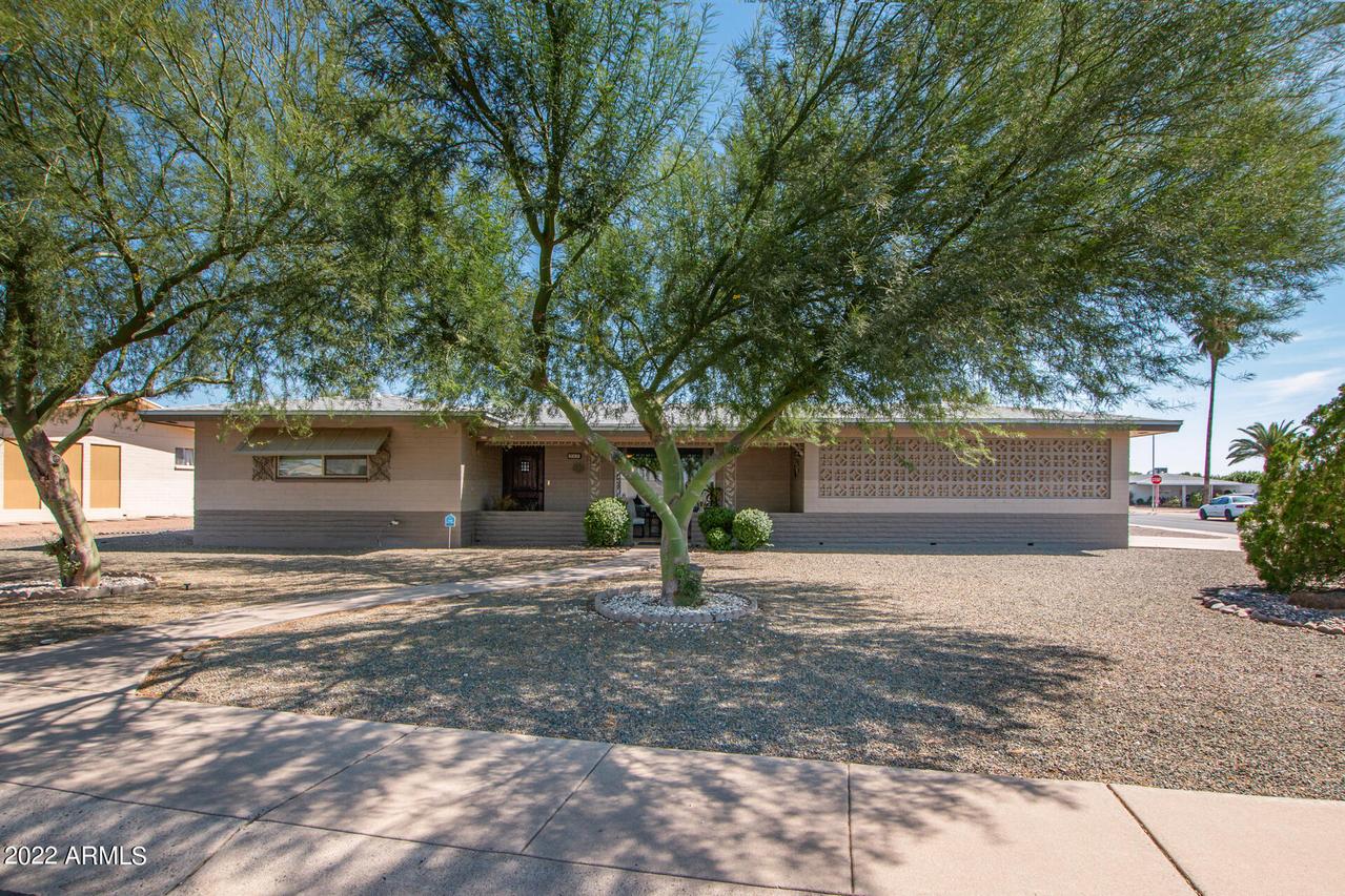 701 N 61st Pl., Mesa, AZ 85205
