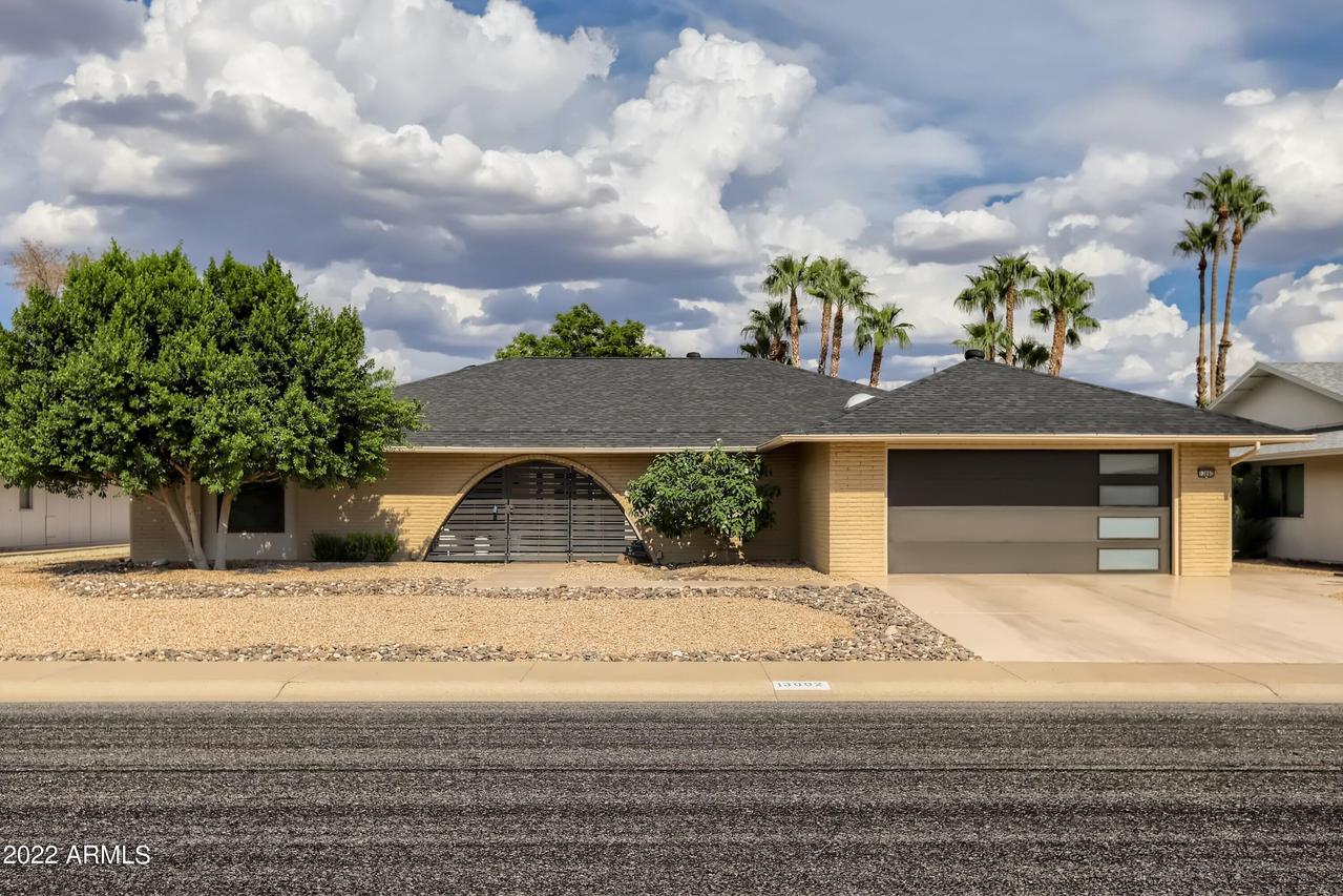 13002 W Castlebar Dr., Sun City West, AZ 85375