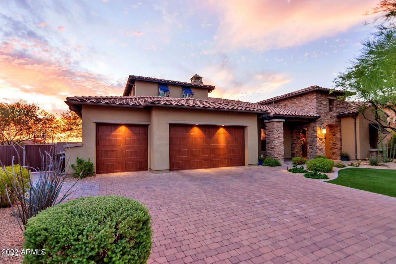 8715 W Bent Tree Dr., Peoria, AZ 85383