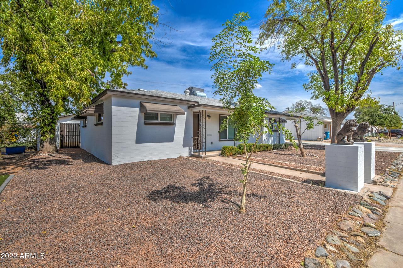 1938 W San Miguel Ave., Phoenix, AZ 85015