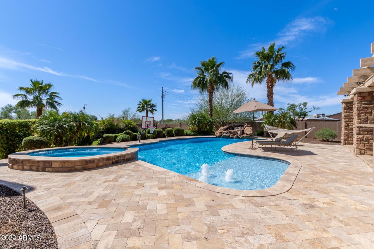 8489 W Park View Ct., Peoria, AZ 85383