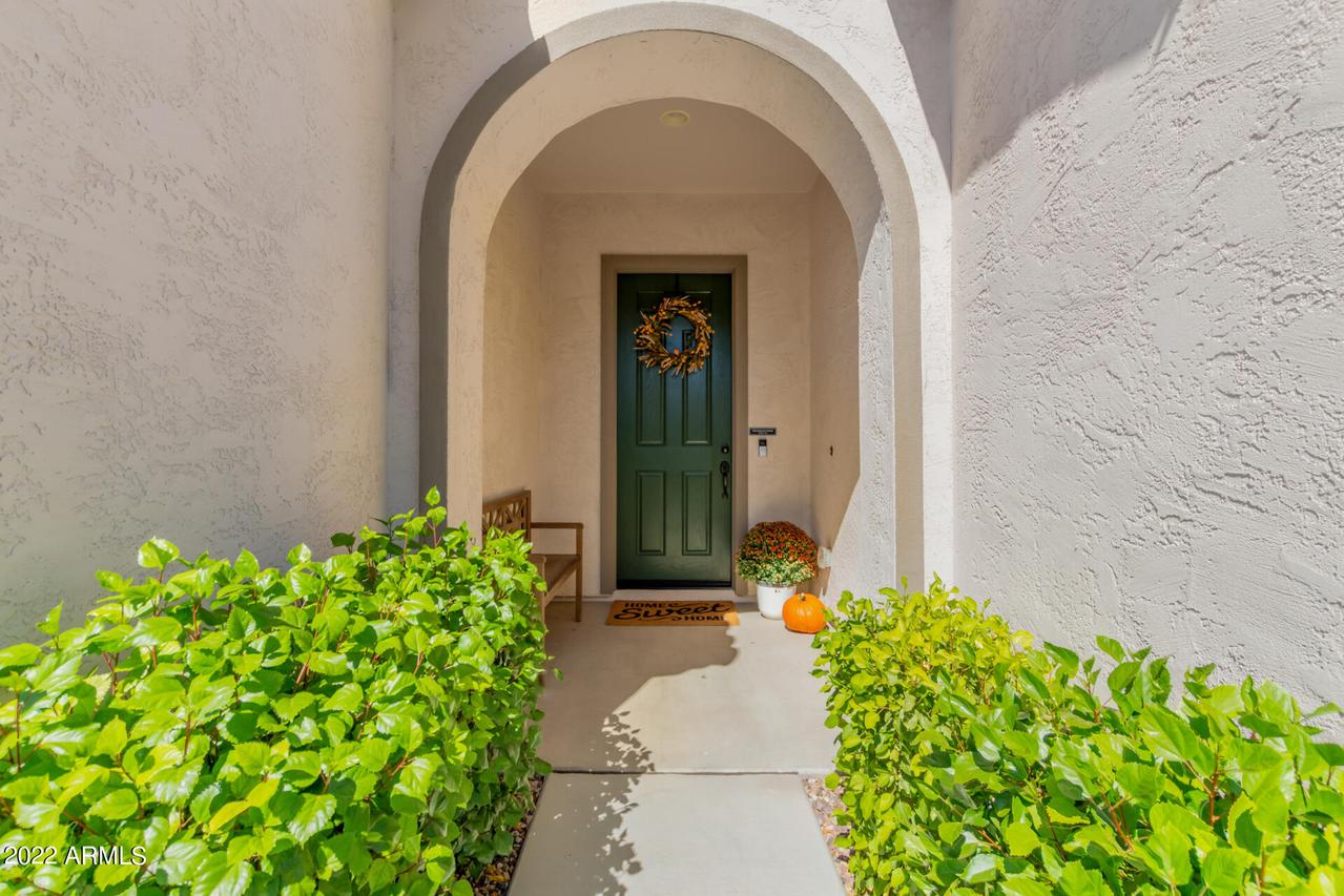 9546 W Patrick Ln., Peoria, AZ 85383