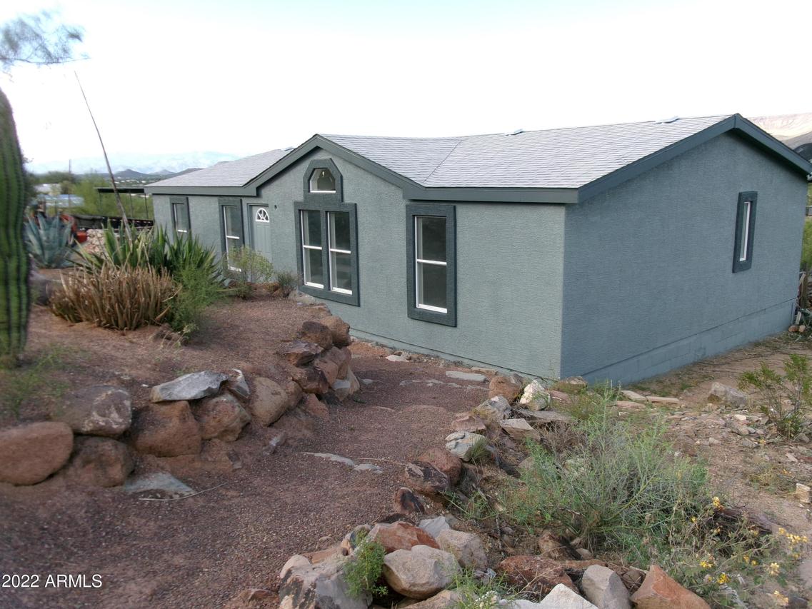 43706 N 12th St., New River, AZ 85087