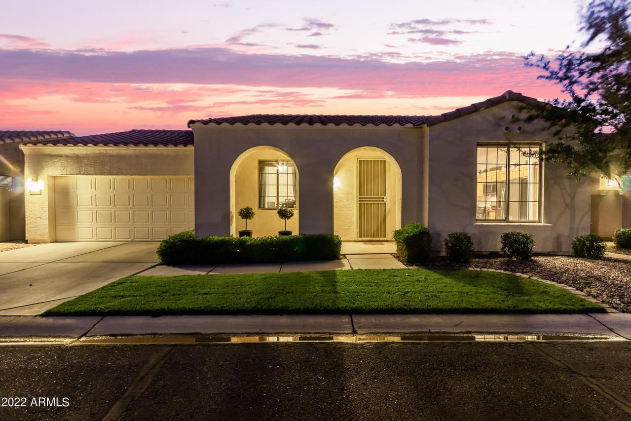 2110 S Edgewater, Mesa, AZ 85209