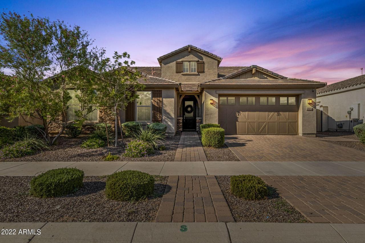10624 E Sheffield Dr., Mesa, AZ 85212