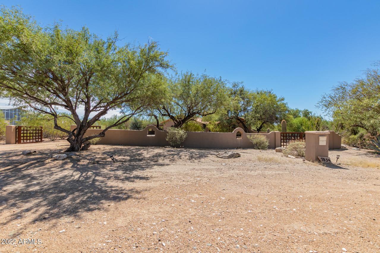 7839 E Dixileta Dr., Scottsdale, AZ 85266