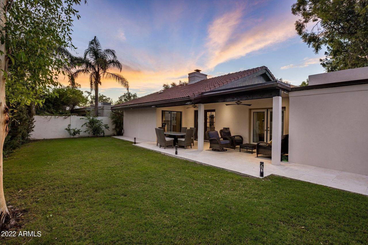 15221 N 5th Ave., Phoenix, AZ 85023