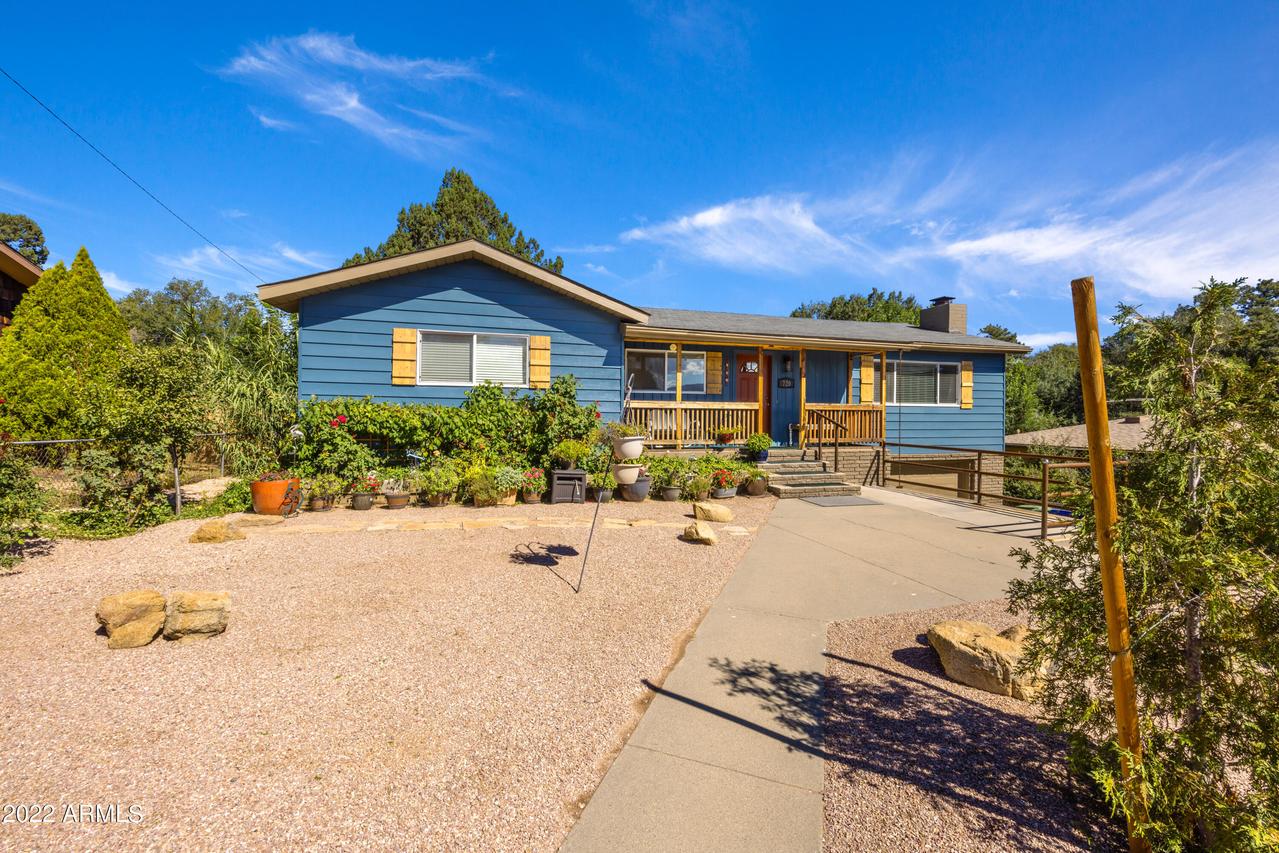 720 Whetstine Ave., Prescott, AZ 86301