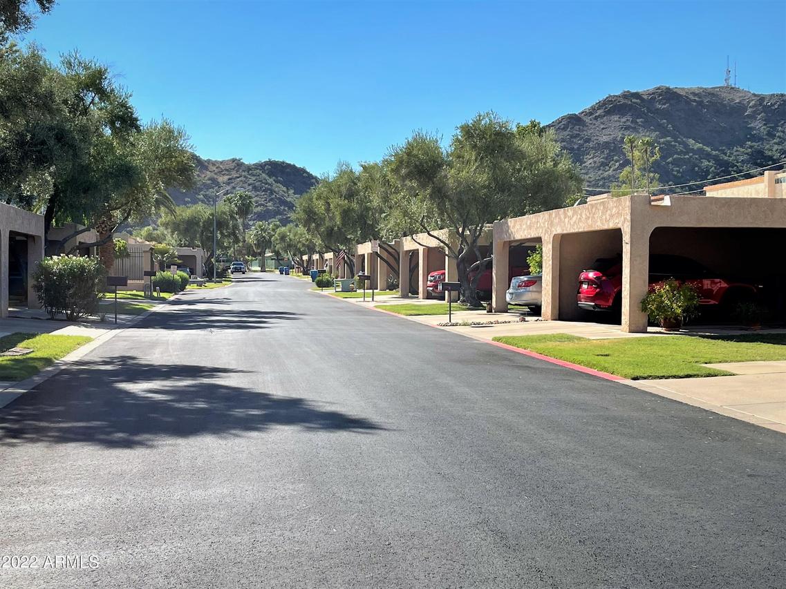 1034 E Cochise Dr., Phoenix, AZ 85020