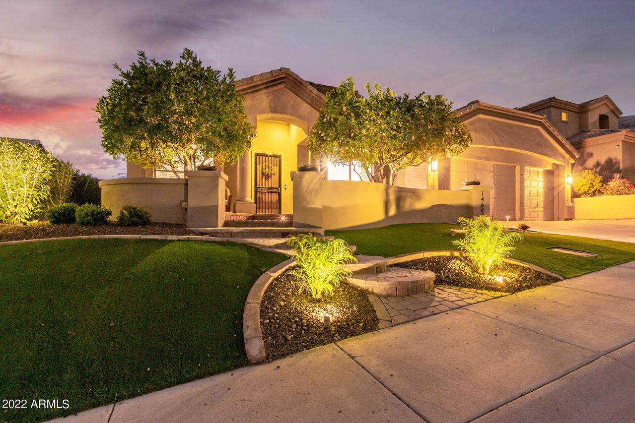 14644 S 4th Ave., Phoenix, AZ 85045