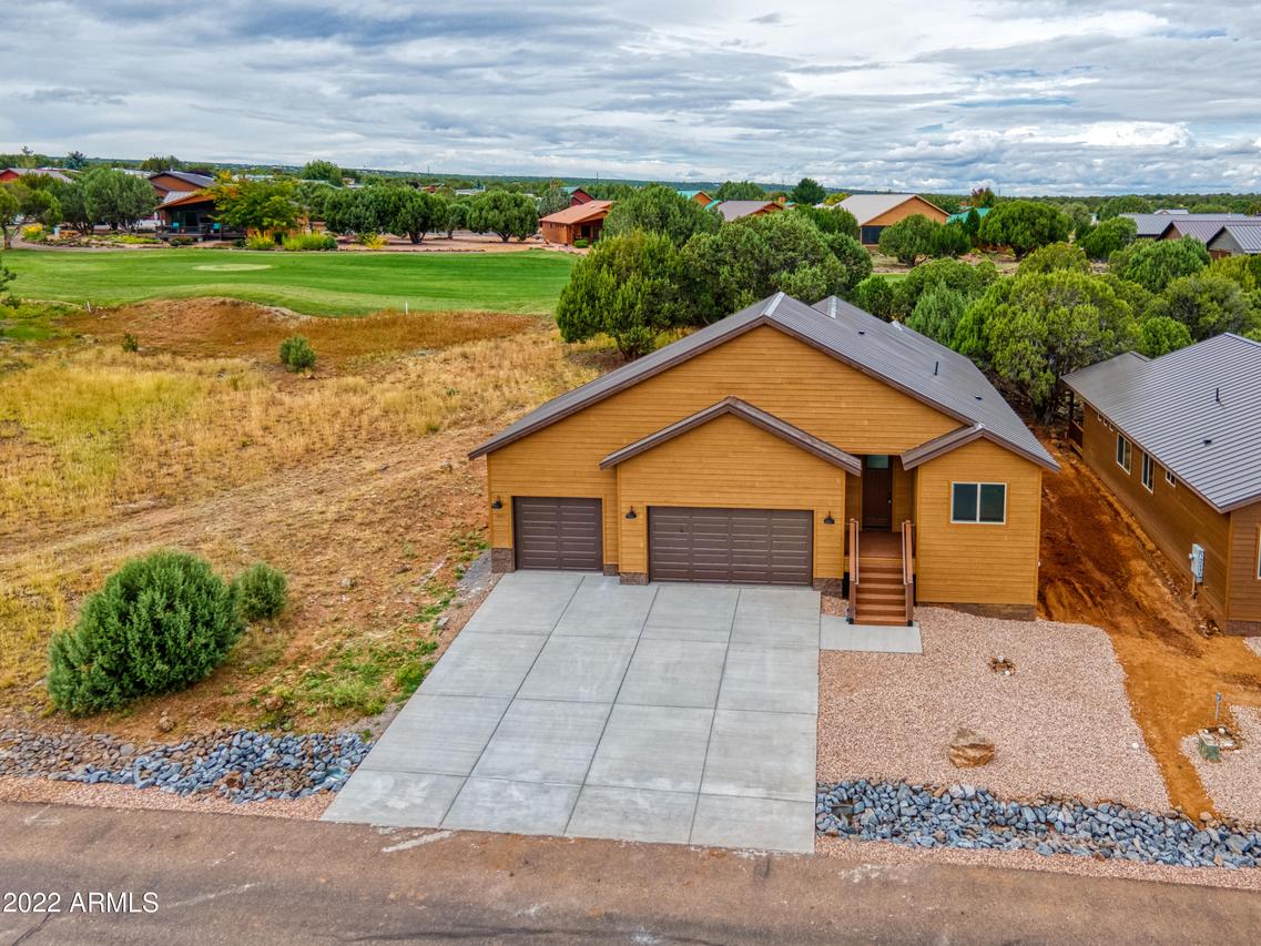 1966 Maritime Dr., Show Low, AZ 85901