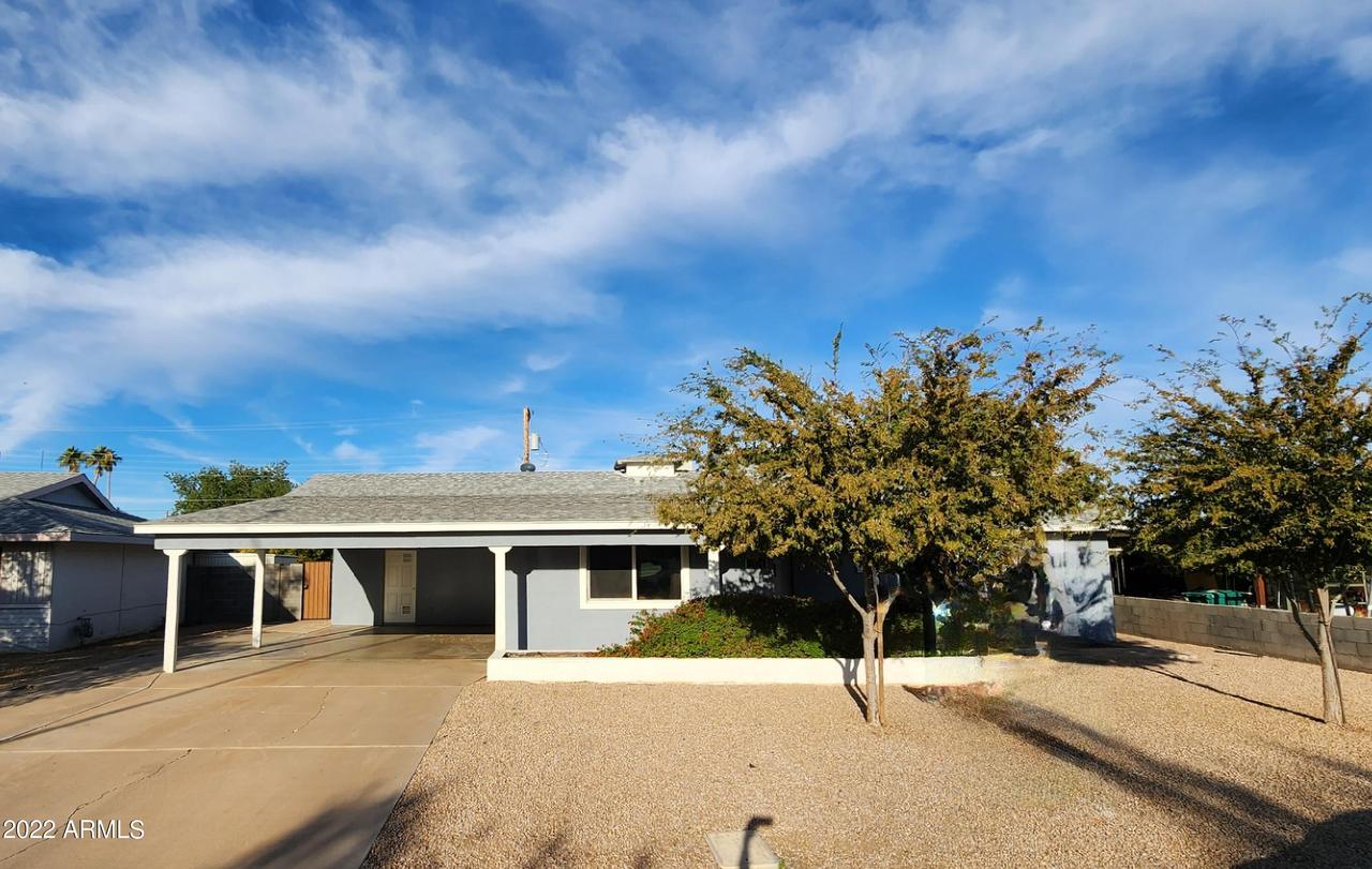 1654 N Queensbury, Mesa, AZ 85201