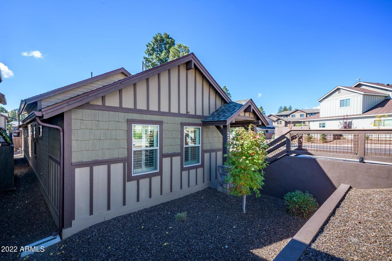2236 W Mission Timber Cir., Flagstaff, AZ 86001