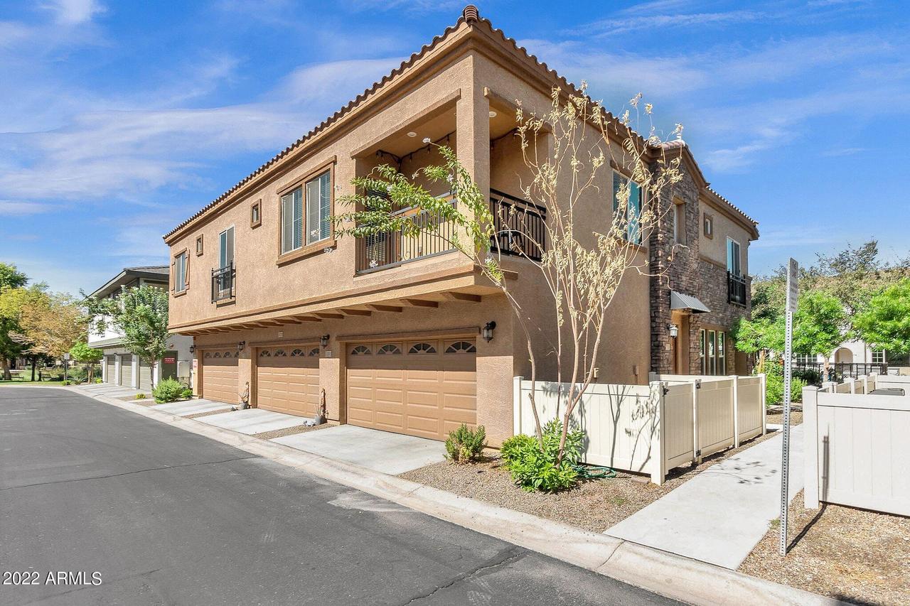 1824 E Bridgeport Pkwy. #101, Gilbert, AZ 85295