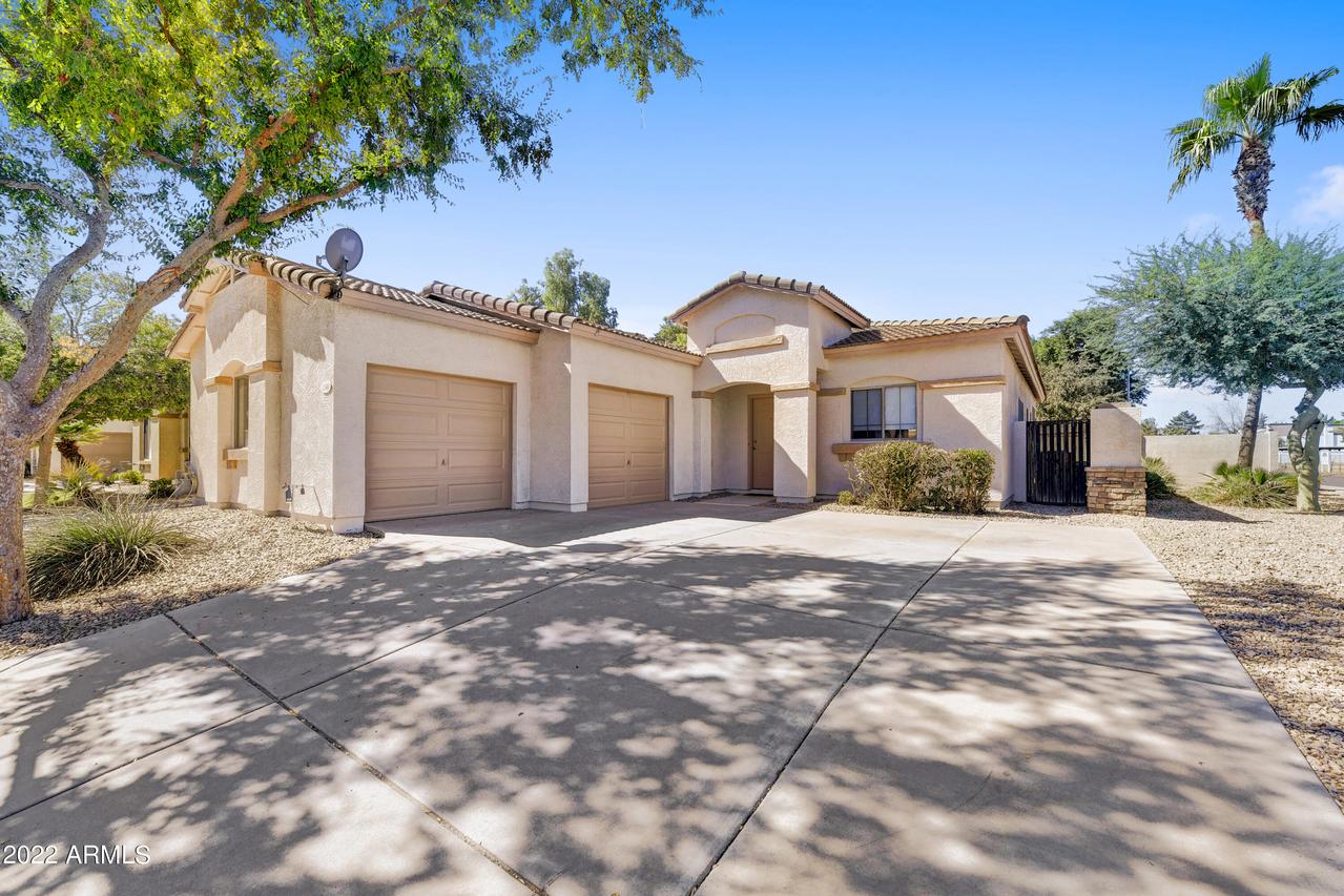 2140 N Holguin Way, Chandler, AZ 85225