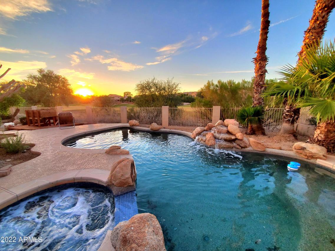 16826 S 18th Way, Phoenix, AZ 85048